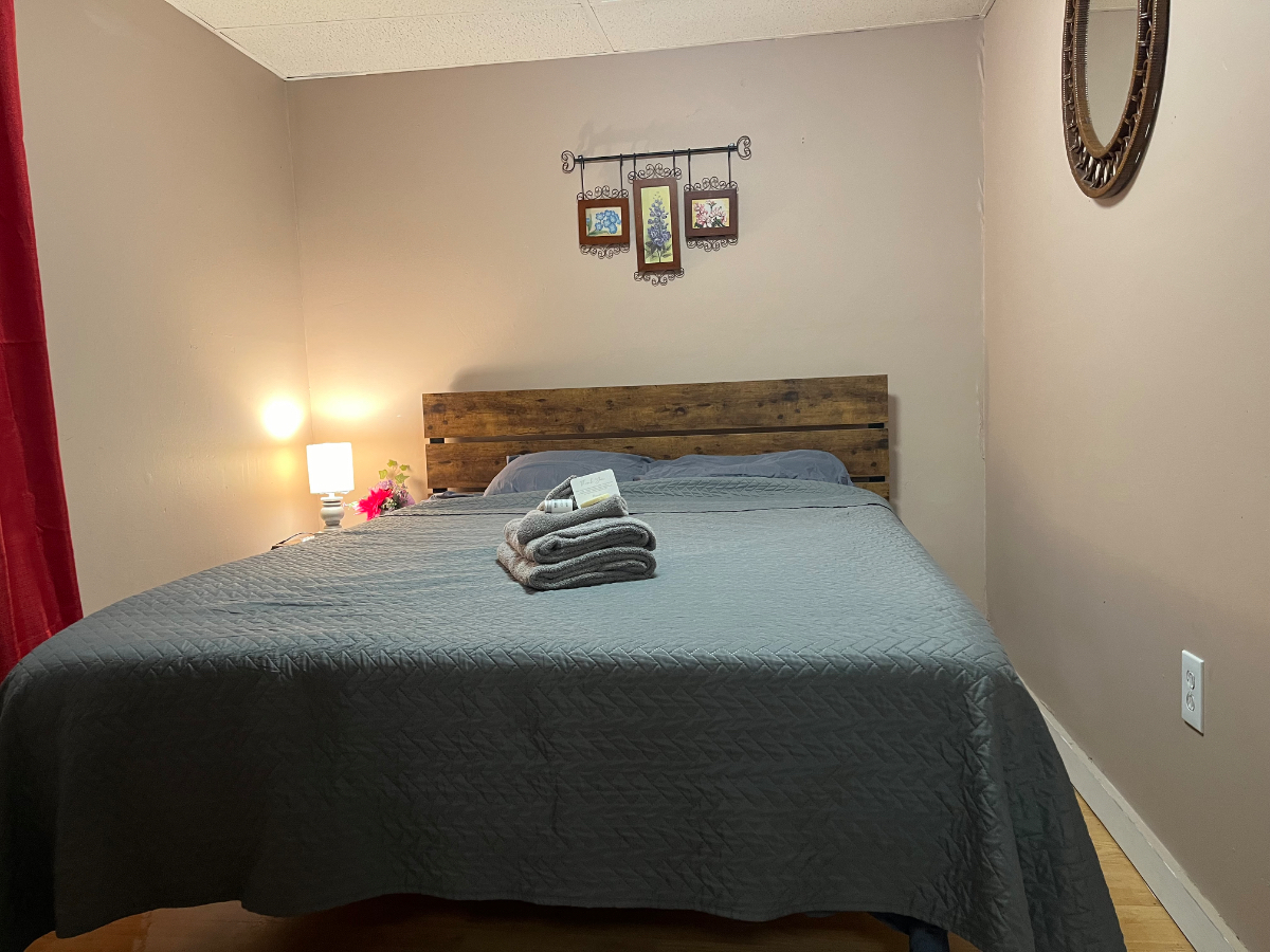 Cozy Apt near BU, Lourdes & UHS - Photo 1