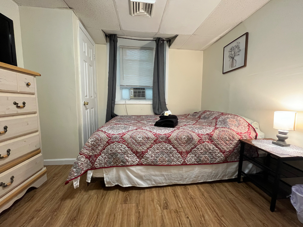 Cozy Apt near BU, Lourdes & UHS - Photo 4