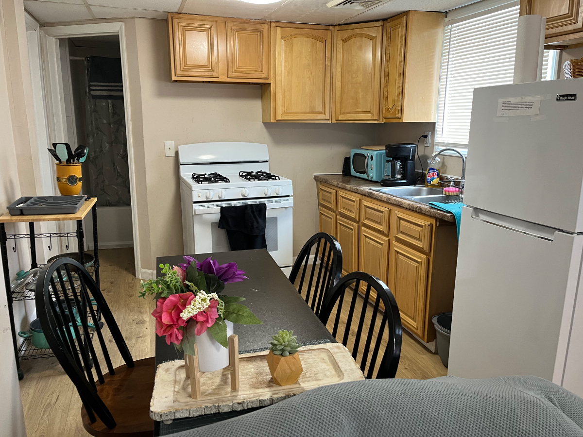 Cozy Apt near BU, Lourdes & UHS - Photo 6
