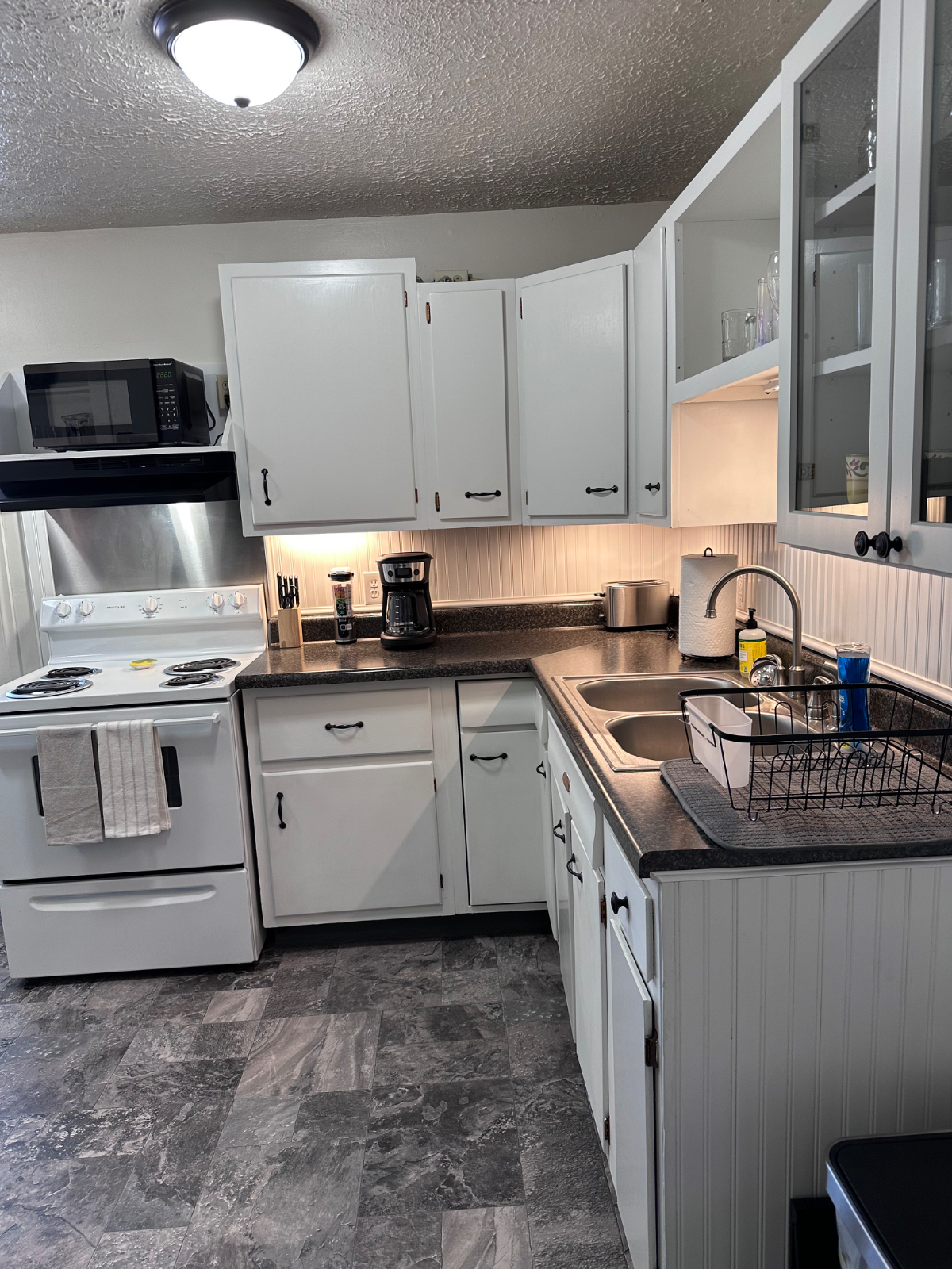 Ritter Park, Quiet, Very Nicely Decorated, Flexible Lease Terms - Photo 4