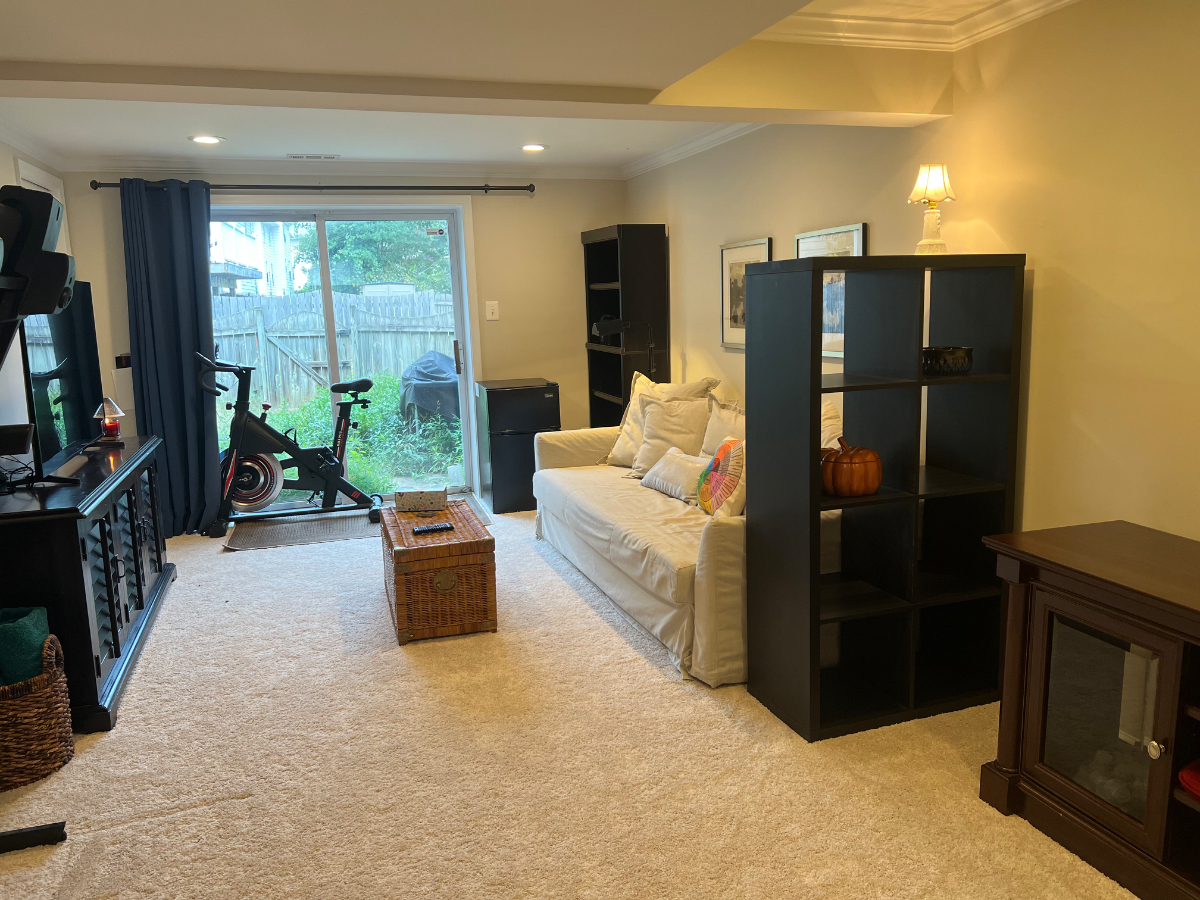 Private Furnished Basement Retreat in Burke, VA - Quiet, Safe, Steps to VRE - Photo 3