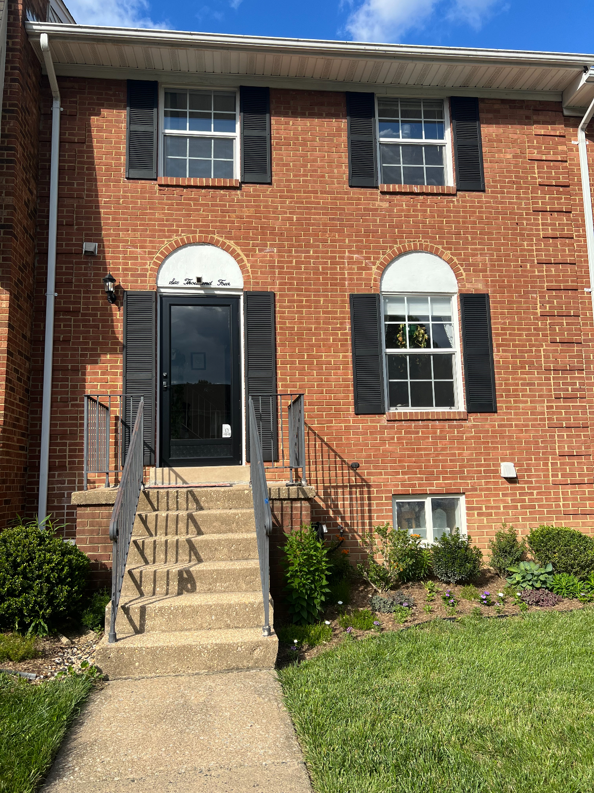 Private Furnished Basement Retreat in Burke, VA - Quiet, Safe, Steps to VRE - Photo 7