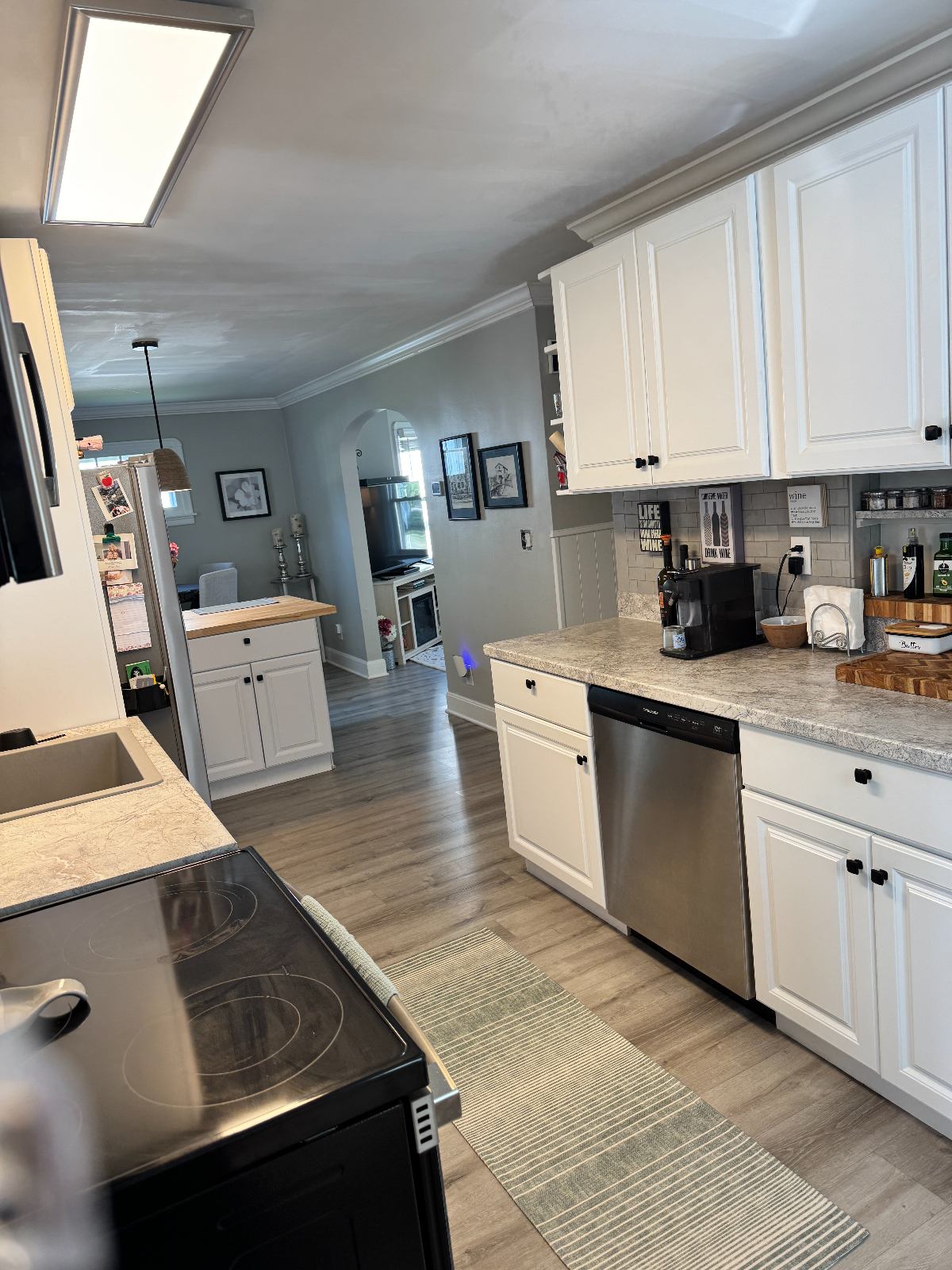 The K House - Fully Furnished, 3/2 plus den and fenced in backyard, in the Village of Lewiston - Photo 6