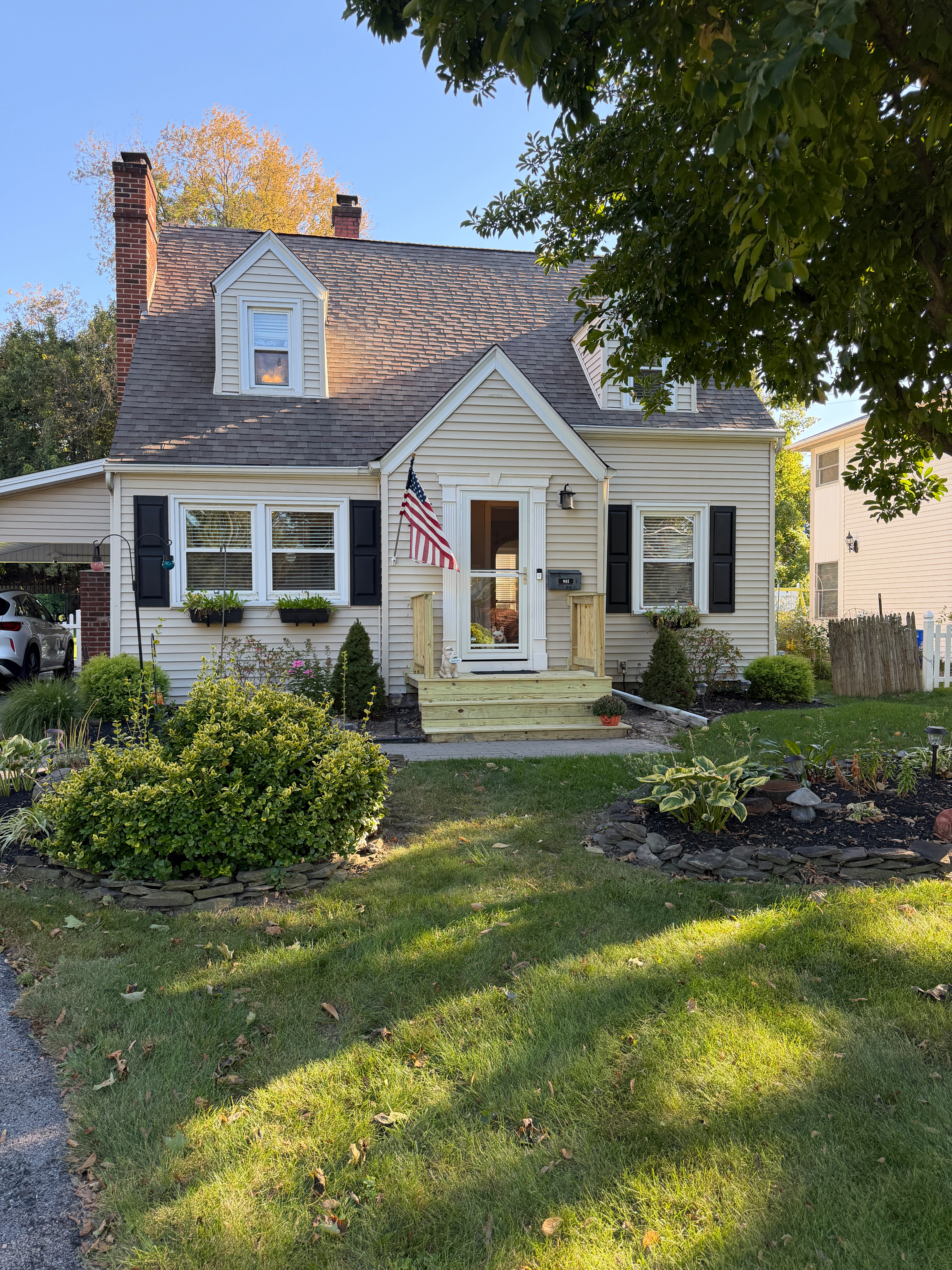 The K House - Fully Furnished, 3/2 plus den and fenced in backyard, in the Village of Lewiston - Photo 1