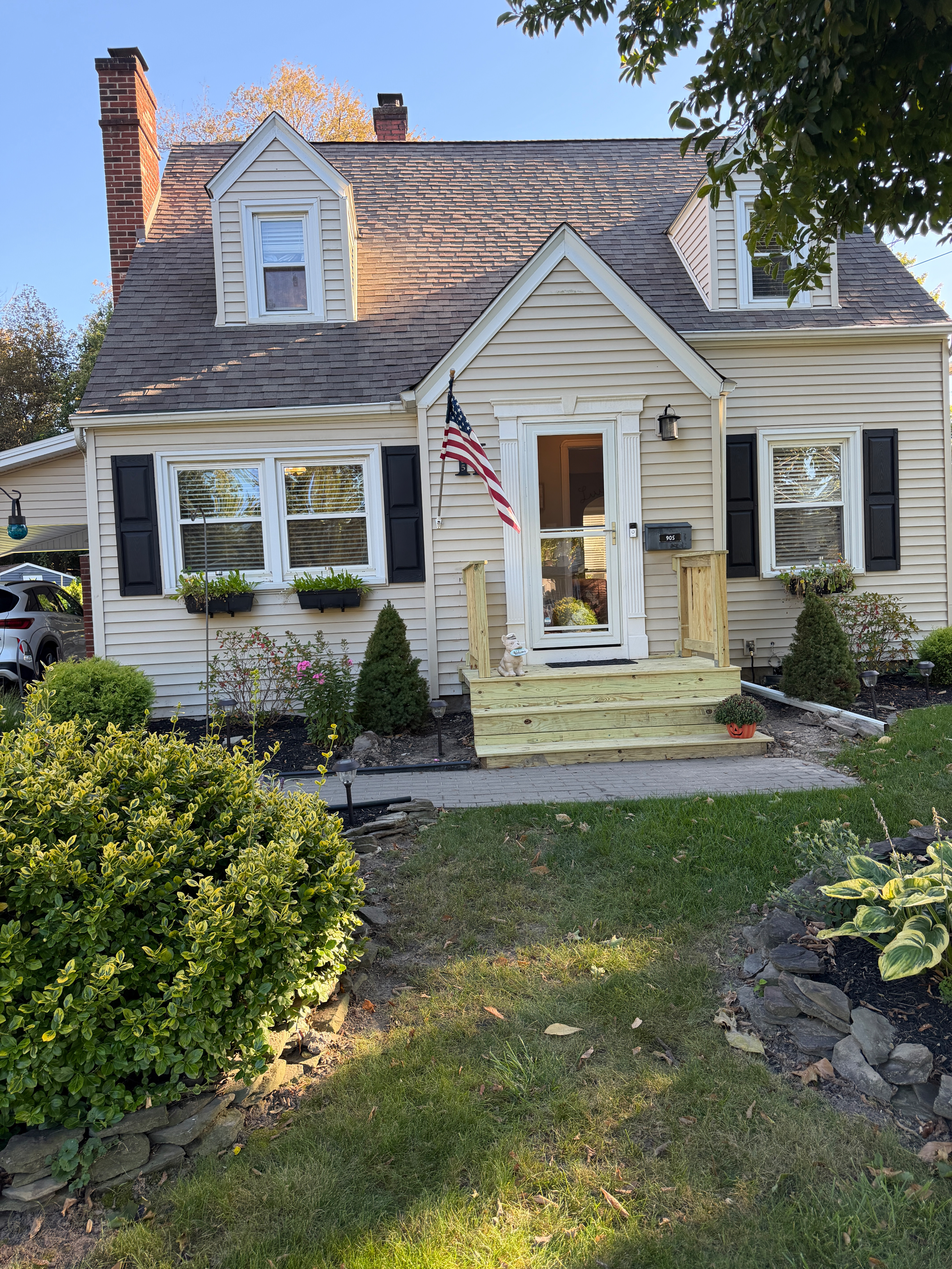 The K House - Fully Furnished, 3/2 plus den and fenced in backyard, in the Village of Lewiston - Photo 2