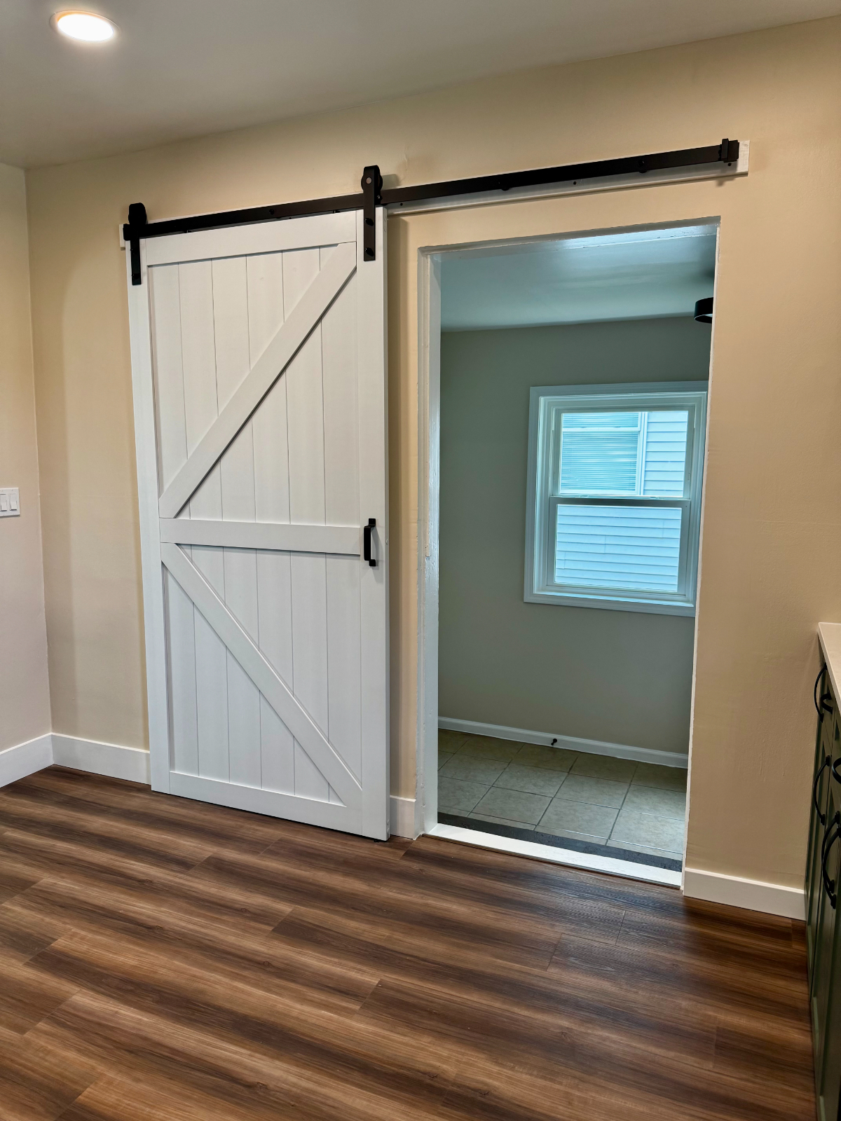 Modern Comfort Near Eastside Hotspots - Photo 9