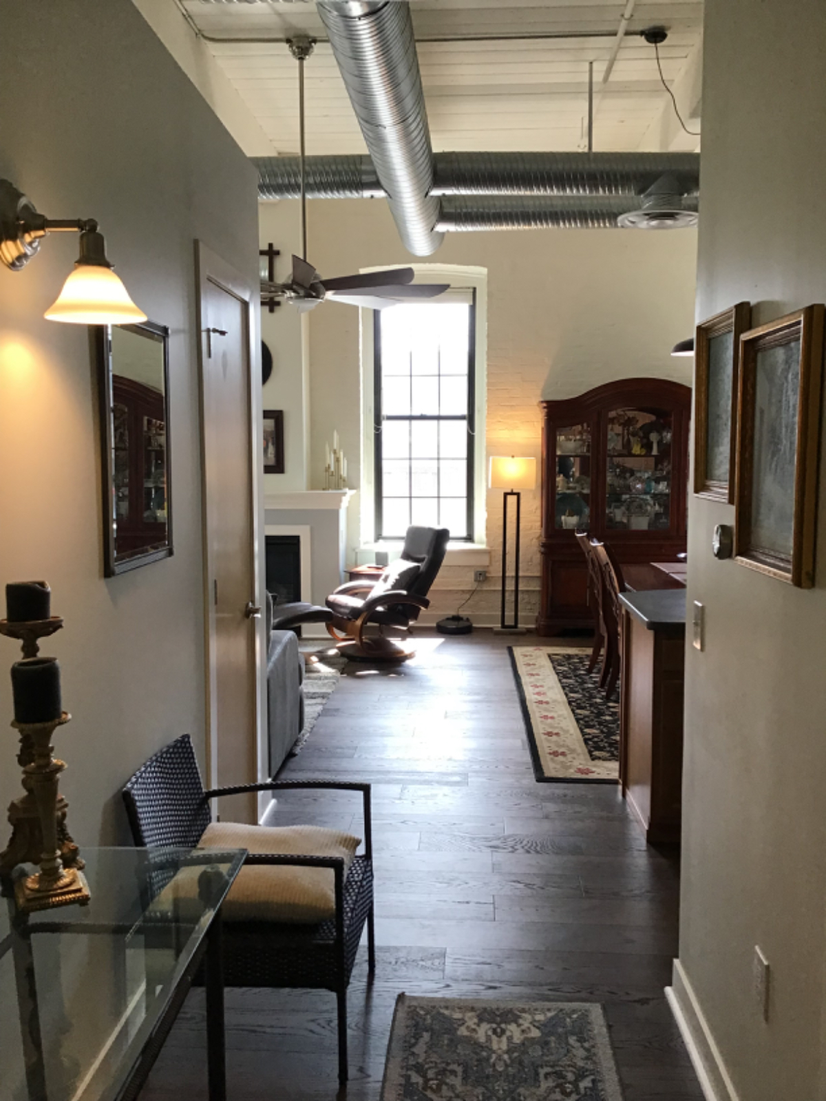 Luxury Loft 2 BR/2 BA - Photo 2