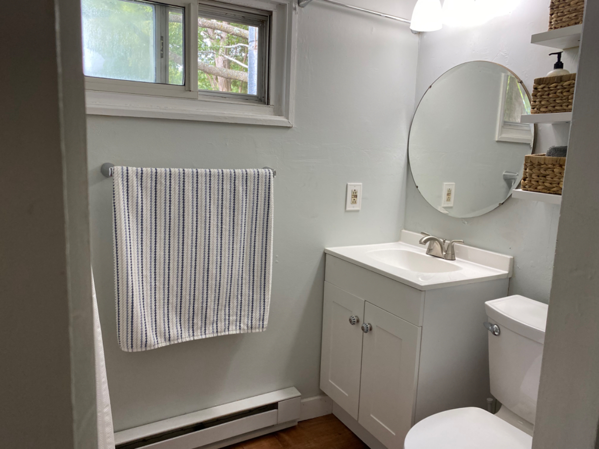 Entire Small Home in Fayetteville - Photo 7