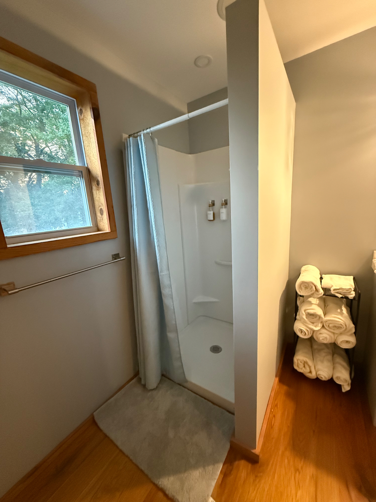 Private Apartment w. Washer/Dryer in Saratoga Springs - Photo 8