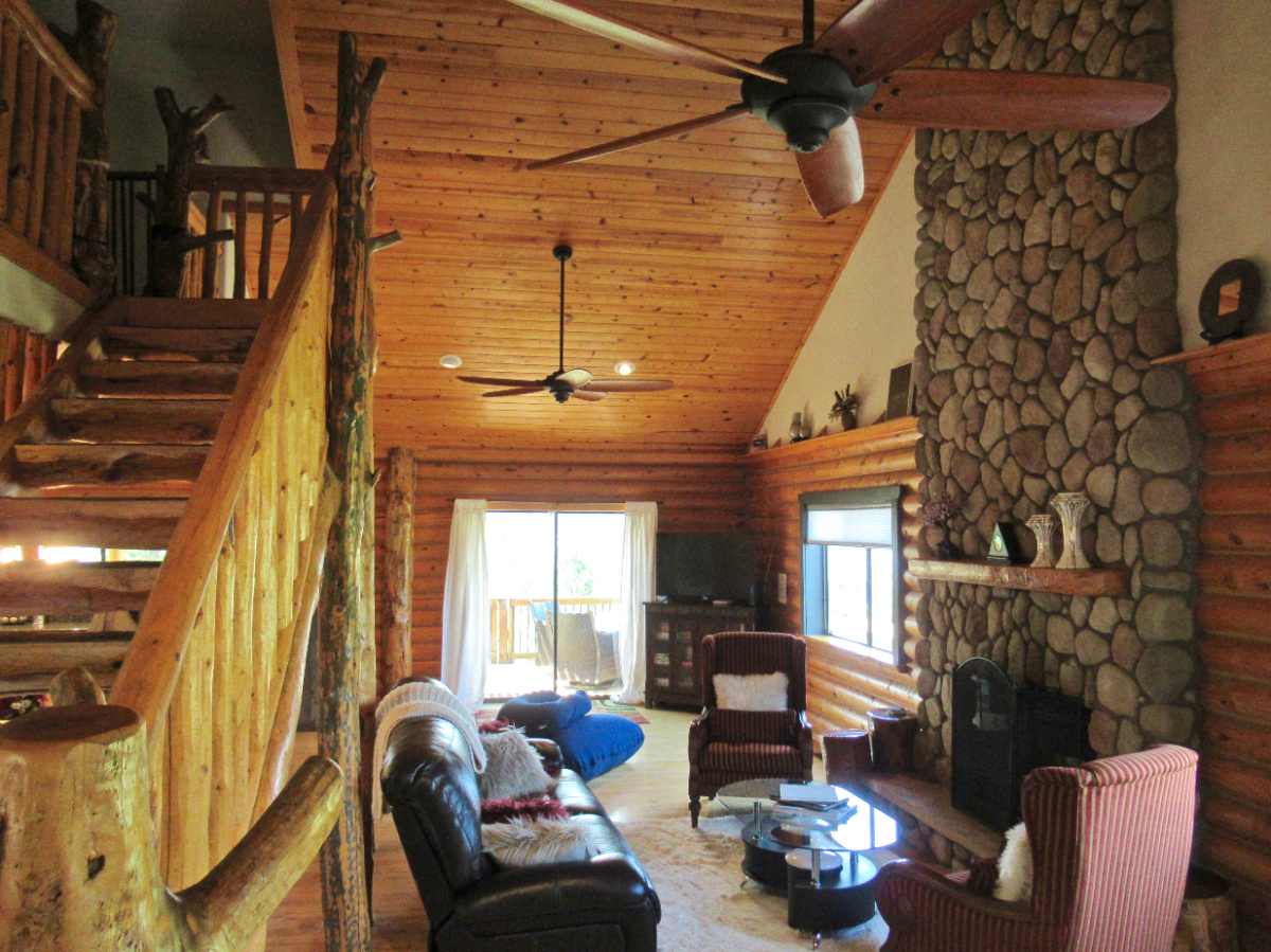The Oakmont Cabin at Mt. Elden Lookout - Photo 2