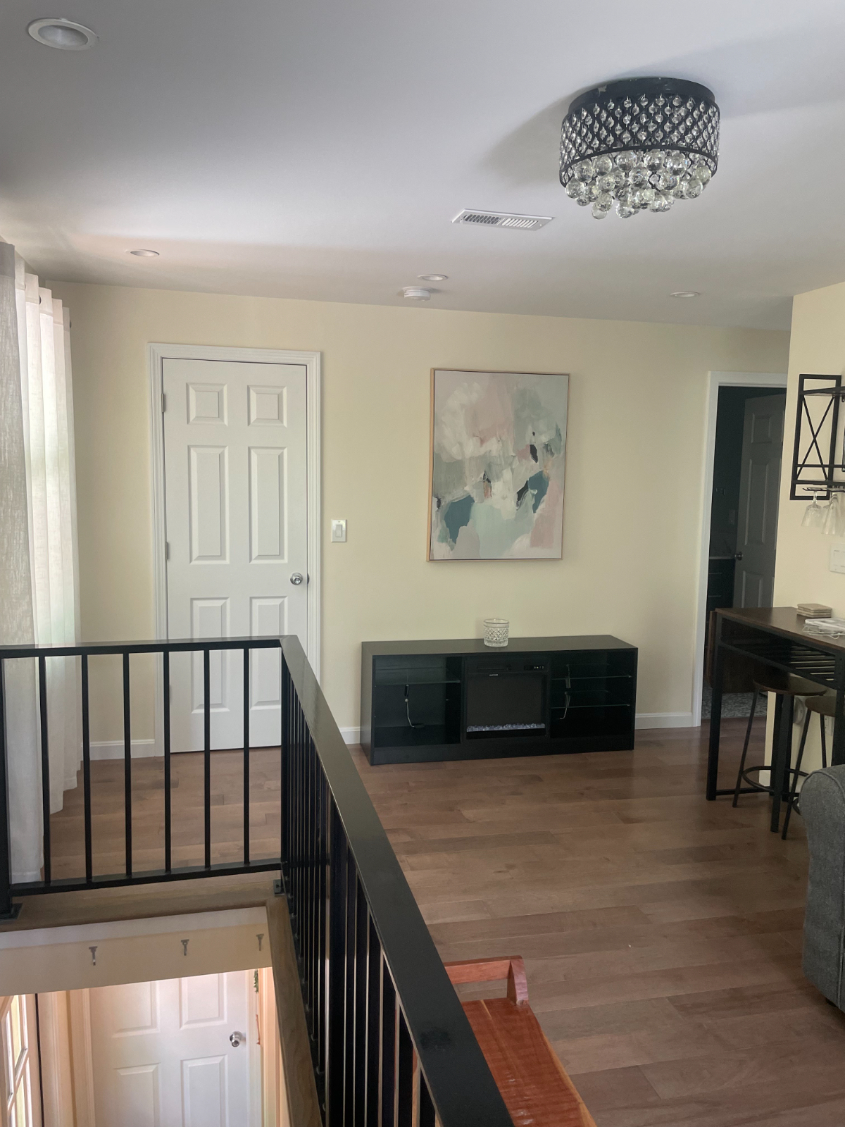 Modern & Cozy 1-Bed, 1 Bath, 2nd-Floor Apartment in Brattleboro's Prime Location Awaits You - Photo 10