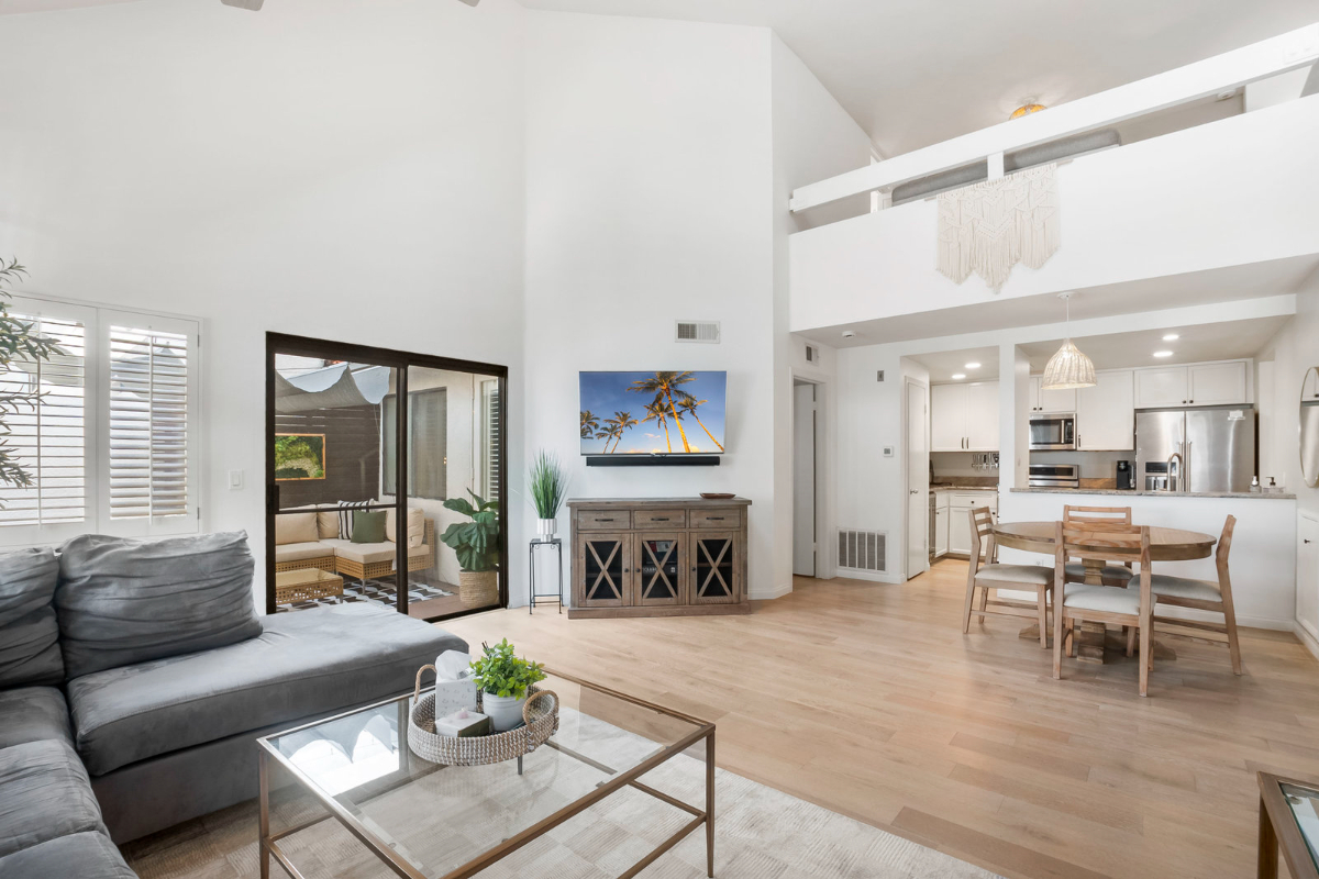 Marina Condo-Walkable to Gaslamp - Photo 2