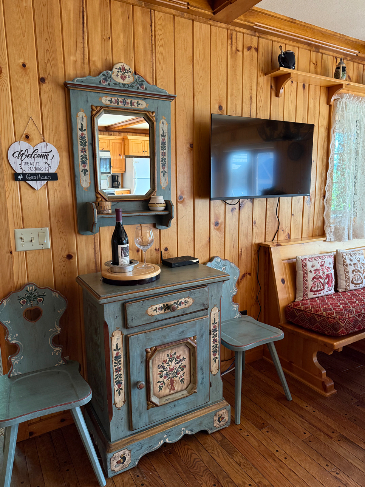 Wilson Cabin with Alpine Charm and View off the deck - Photo 5