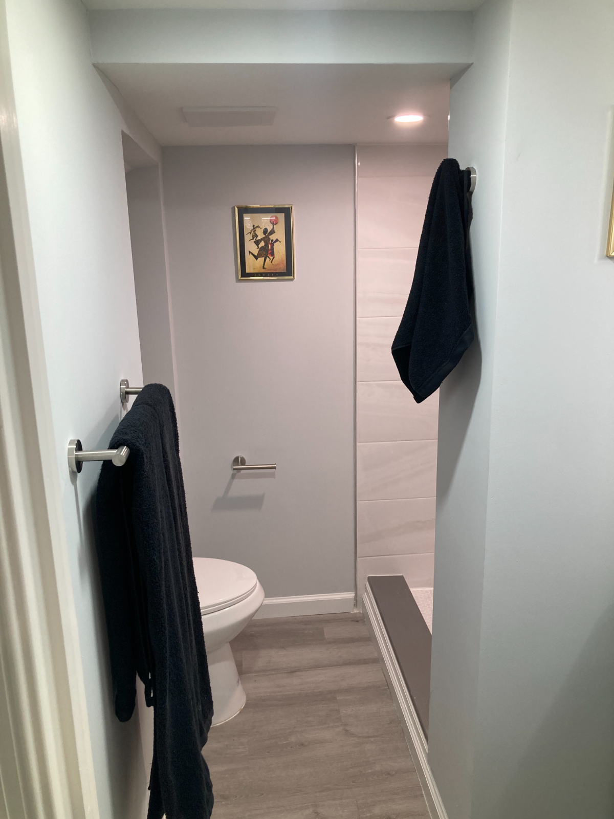 Stylish Basement Apartment  with Private Patio, Driveway Parking & All Utilities Included - Photo 11
