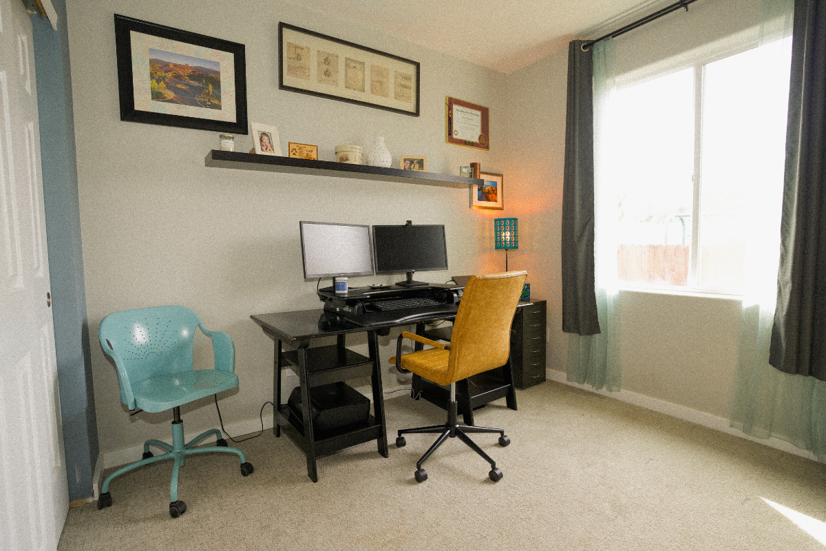 Near Old Mill with dedicated workspace and fenced yard - Photo 6