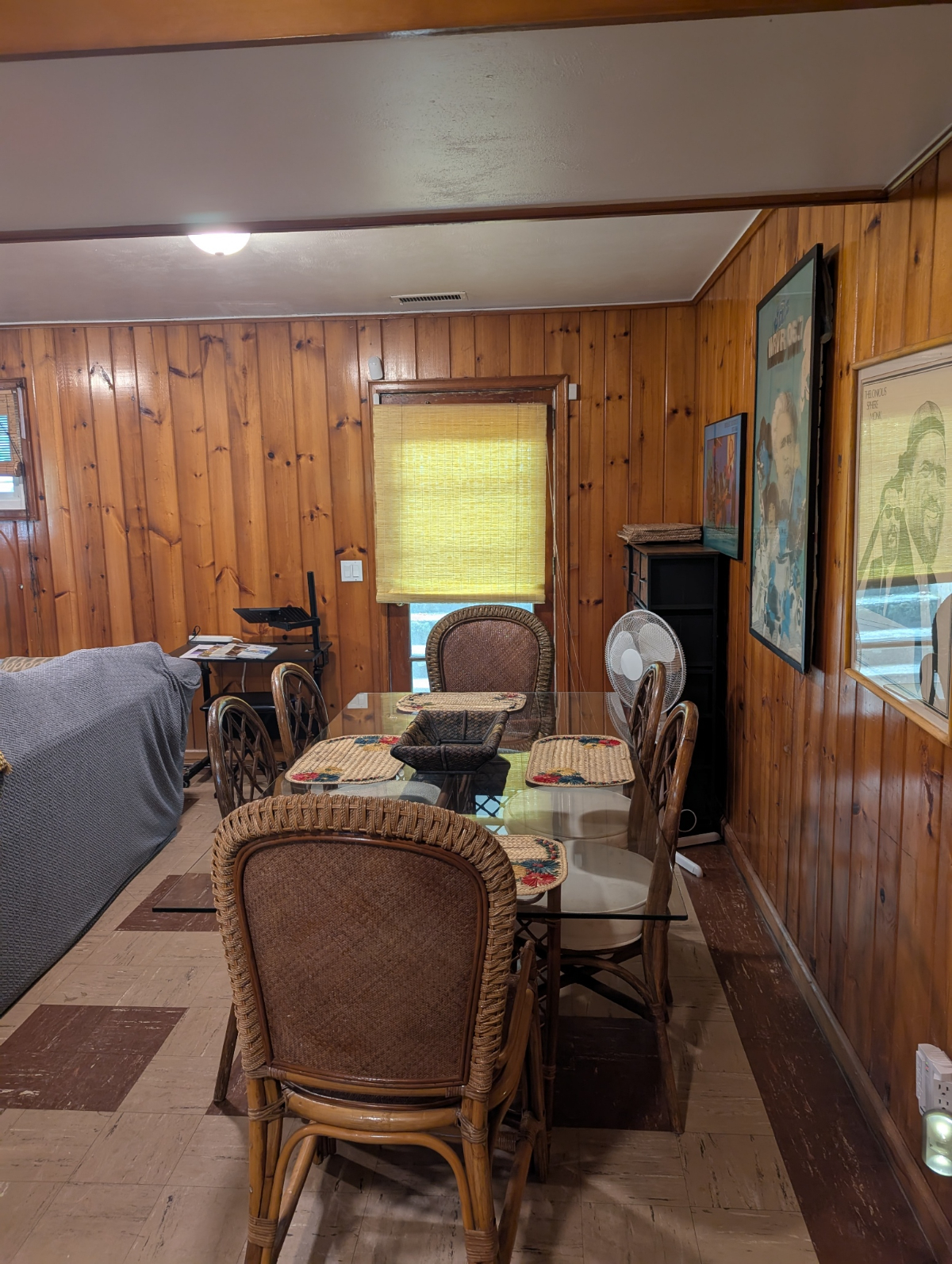 Sag Harbor 2 bedroom 1 bath - Photo 7