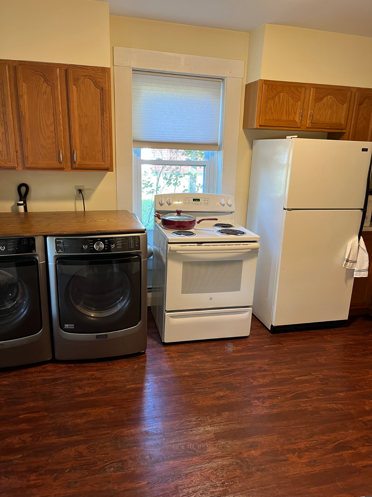 2 Bedroom First Floor Apartment - Photo 3