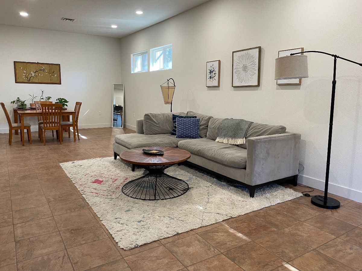 SW BEND Fully Private 1,200 SF Standalone Cottage in Near River, Old Mill & St. Charles Medical - Photo 3