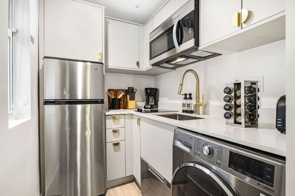 CozySuites Roami at The Carmela - 1 Bedroom - Photo 4
