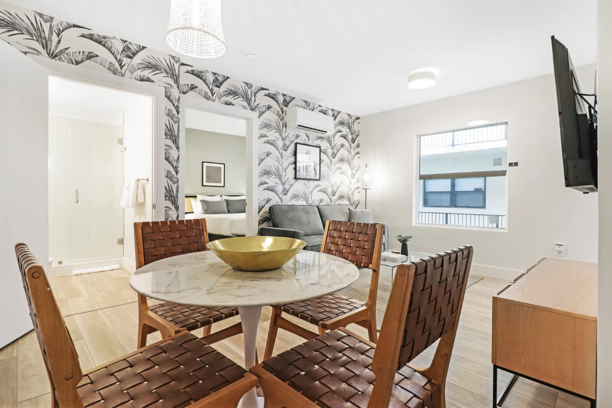 CozySuites Roami at The Carmela - 1 Bedroom - Photo 6