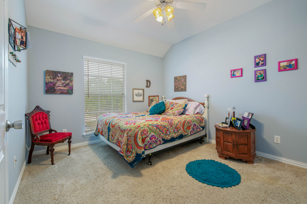 Travel nurses please see:  4BR/4BA Condo with Community Amenities--Great Location - Photo 6