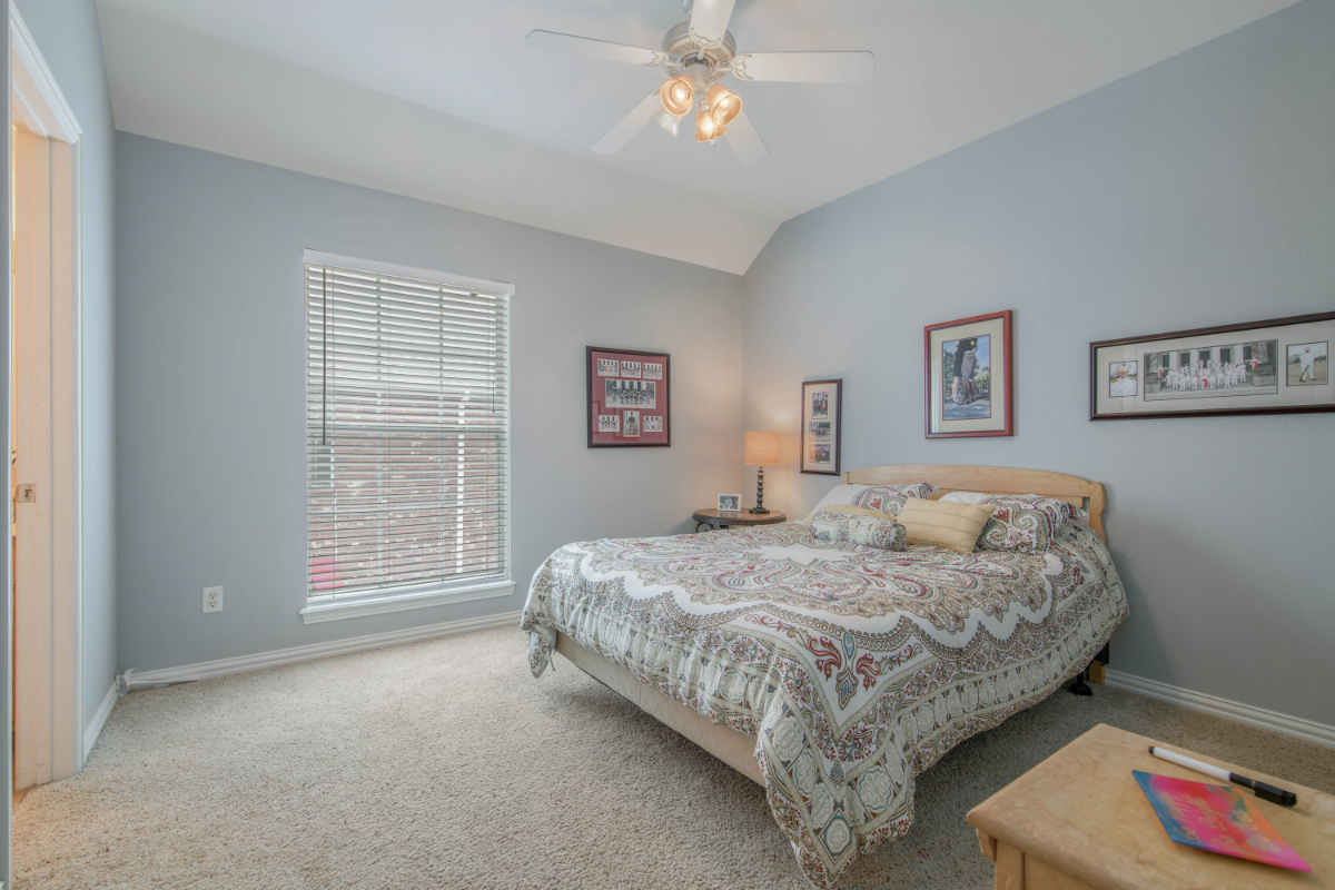 Travel nurses please see:  4BR/4BA Condo with Community Amenities--Great Location - Photo 12