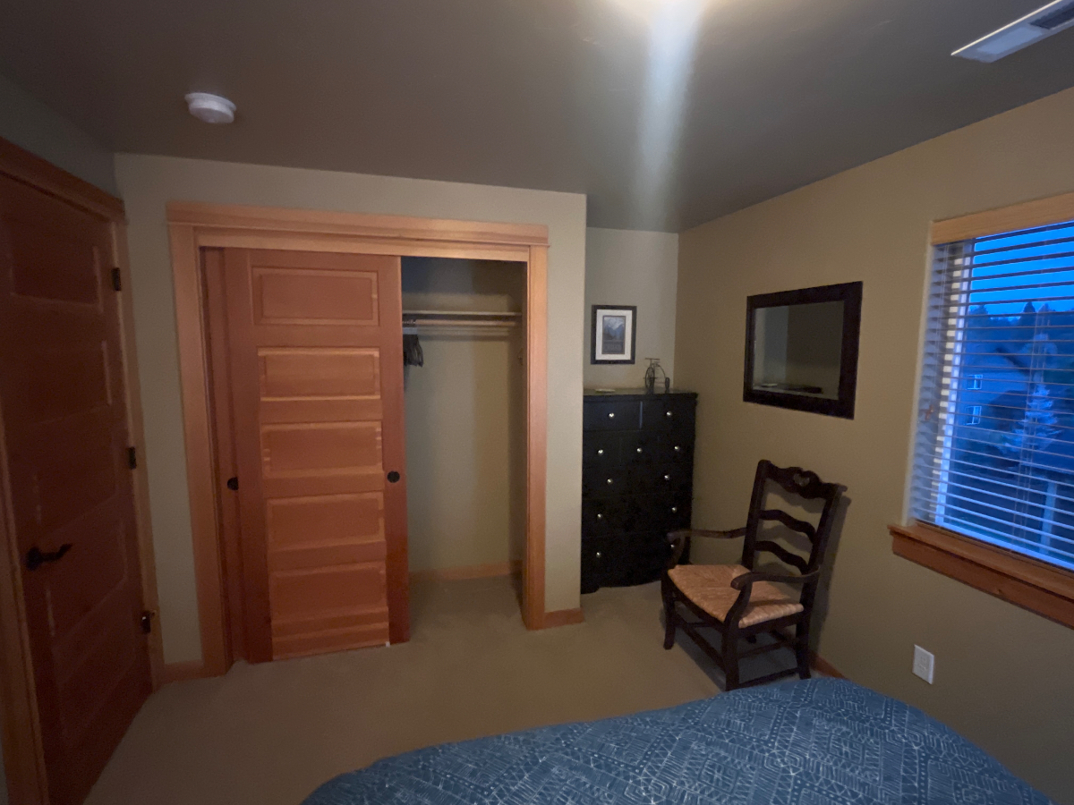 Canyon retreat in Southwest Bend - Photo 6