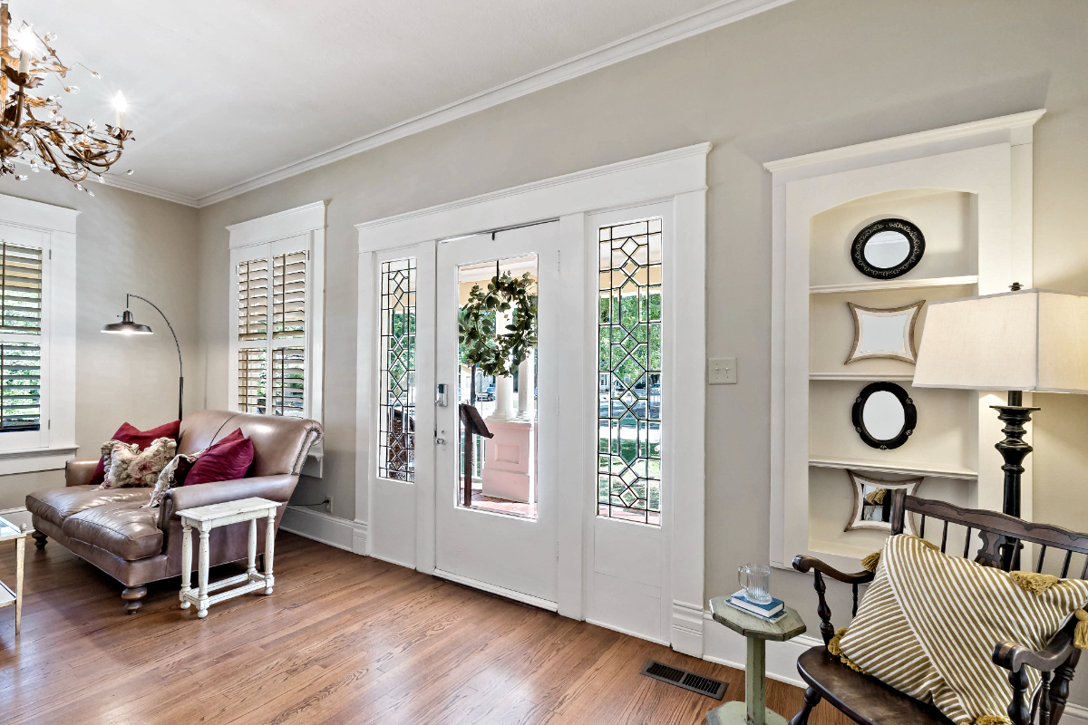 Clary House Historic Home - Photo 3