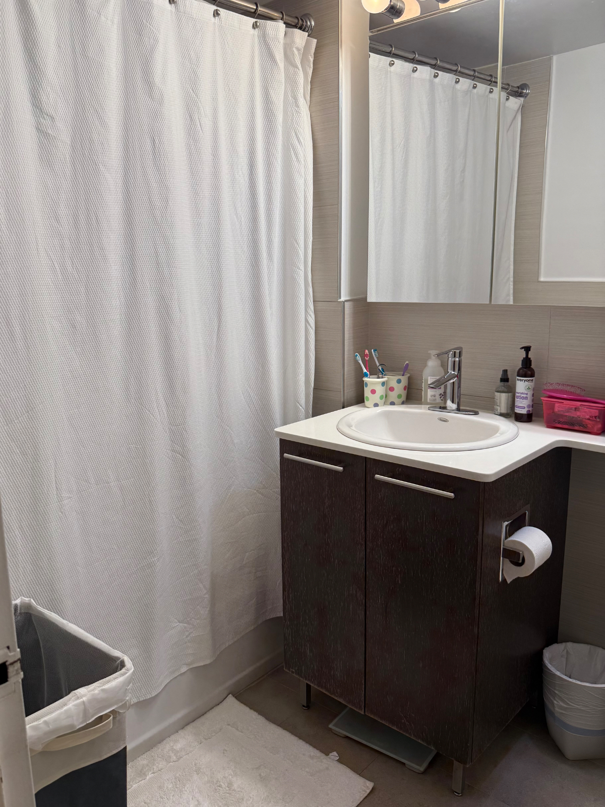 Heart of Tribeca. Bright/comfy 2bd/bth w/Manhattan at your fingertips - Photo 7