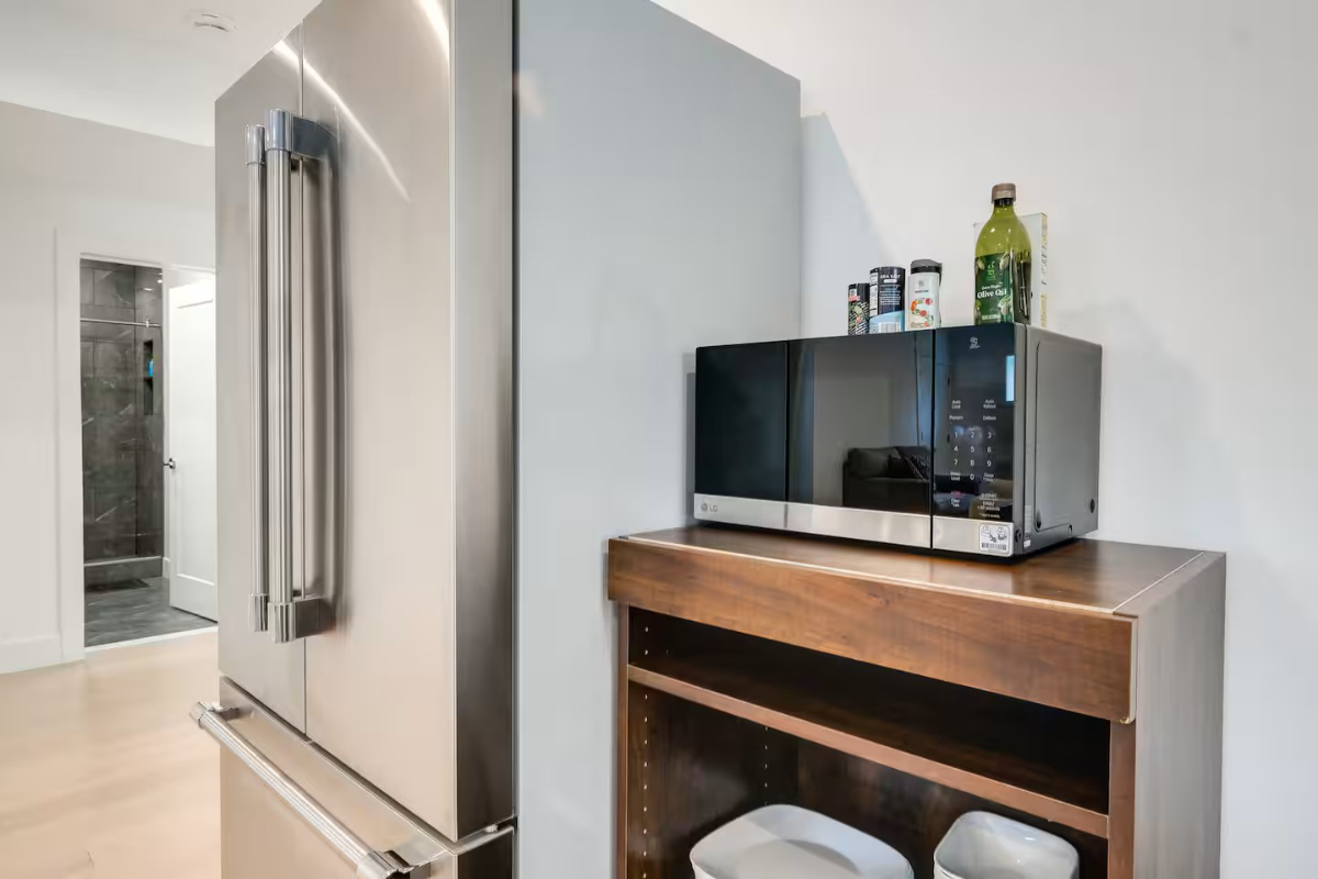 3BR Spacious NW DC Apartment - Photo 9