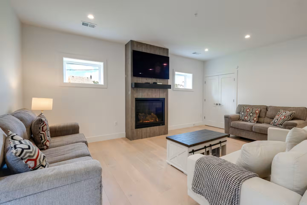 3BR Spacious NW DC Apartment - Photo 2
