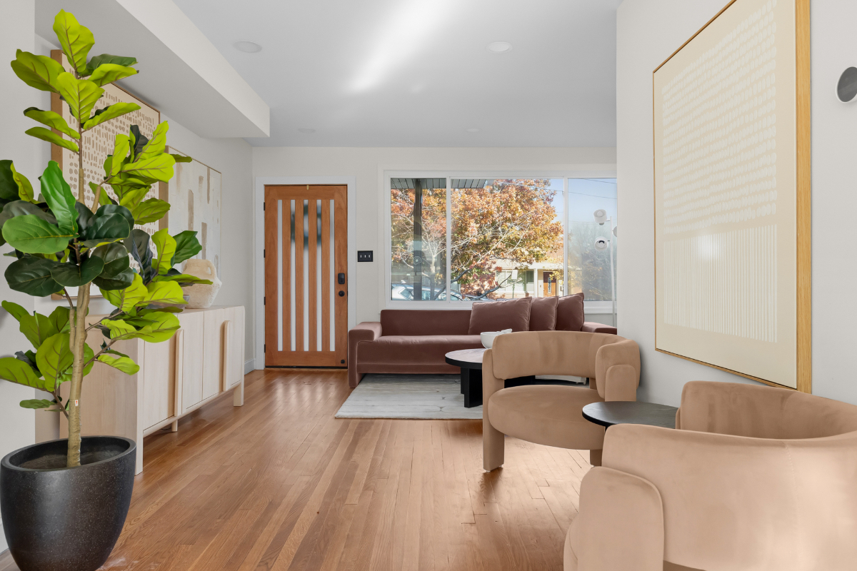 Minimalist Escape Brookland, D.C. Full House - Photo 1