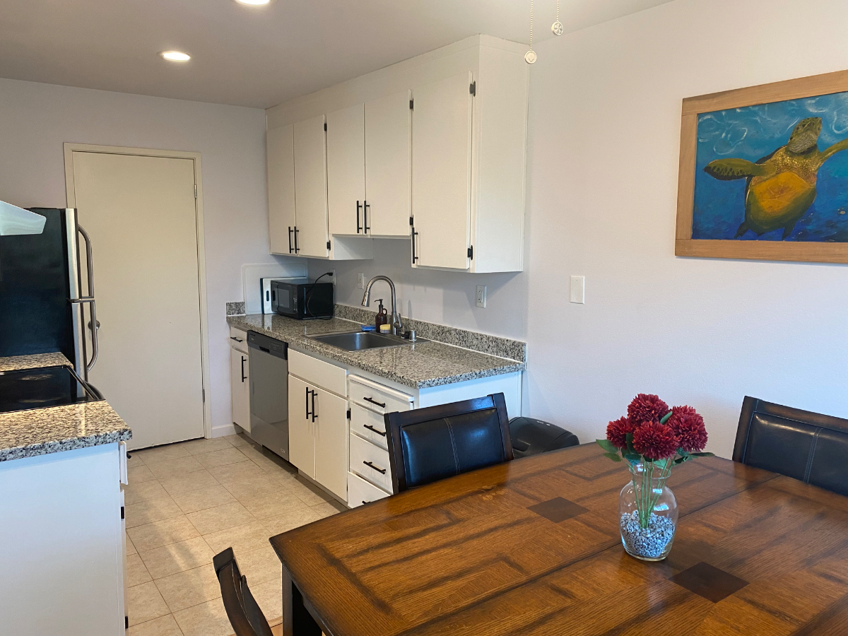 Entire 1 Bed CONDO in heart of San Jose close to CALTRAIN/VTA & HWYS - Photo 1