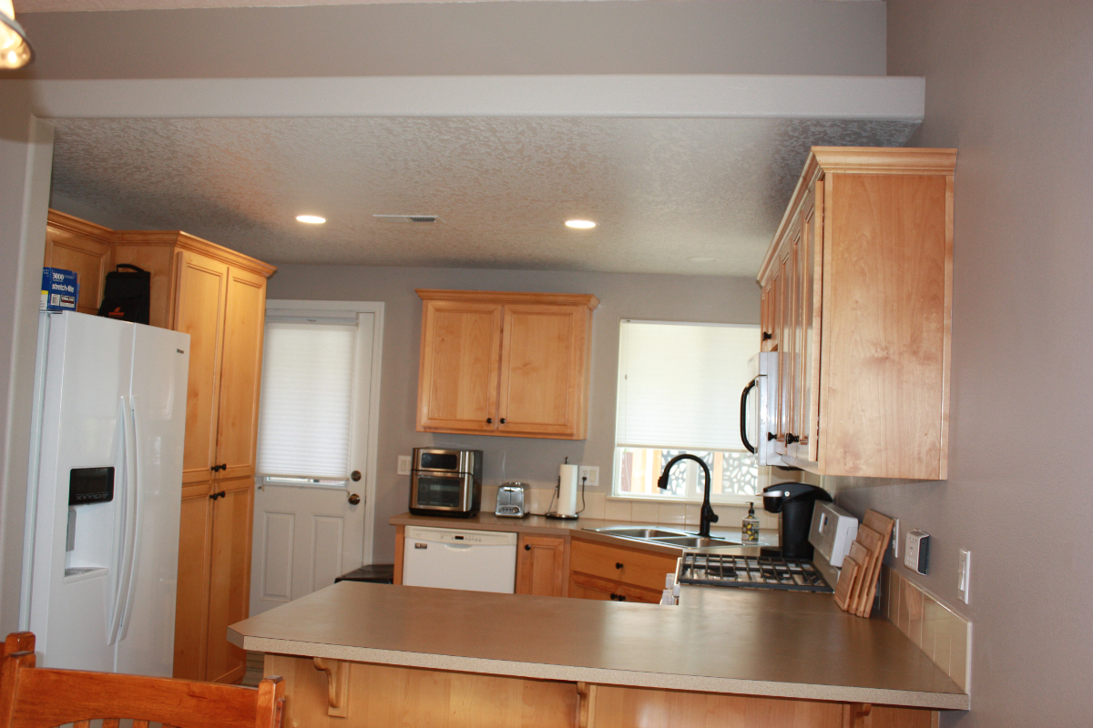 Craftsman home fully furnished and all inclusive 3 berm 2 bath - Photo 5