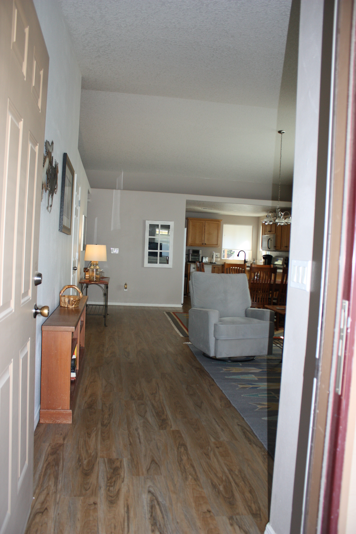 Craftsman home fully furnished and all inclusive 3 berm 2 bath - Photo 2