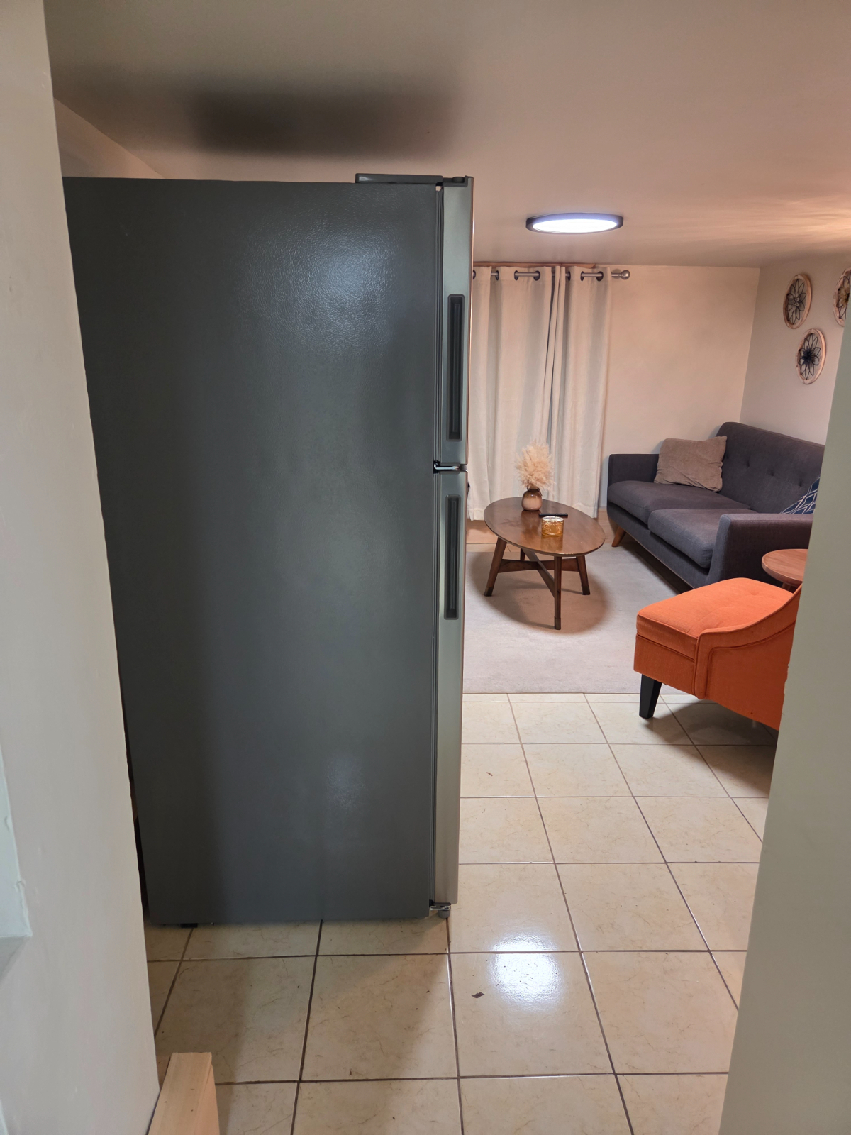 One Bedroom in Basement Suitable for Travel Pros and Mid Term rentals - Photo 8