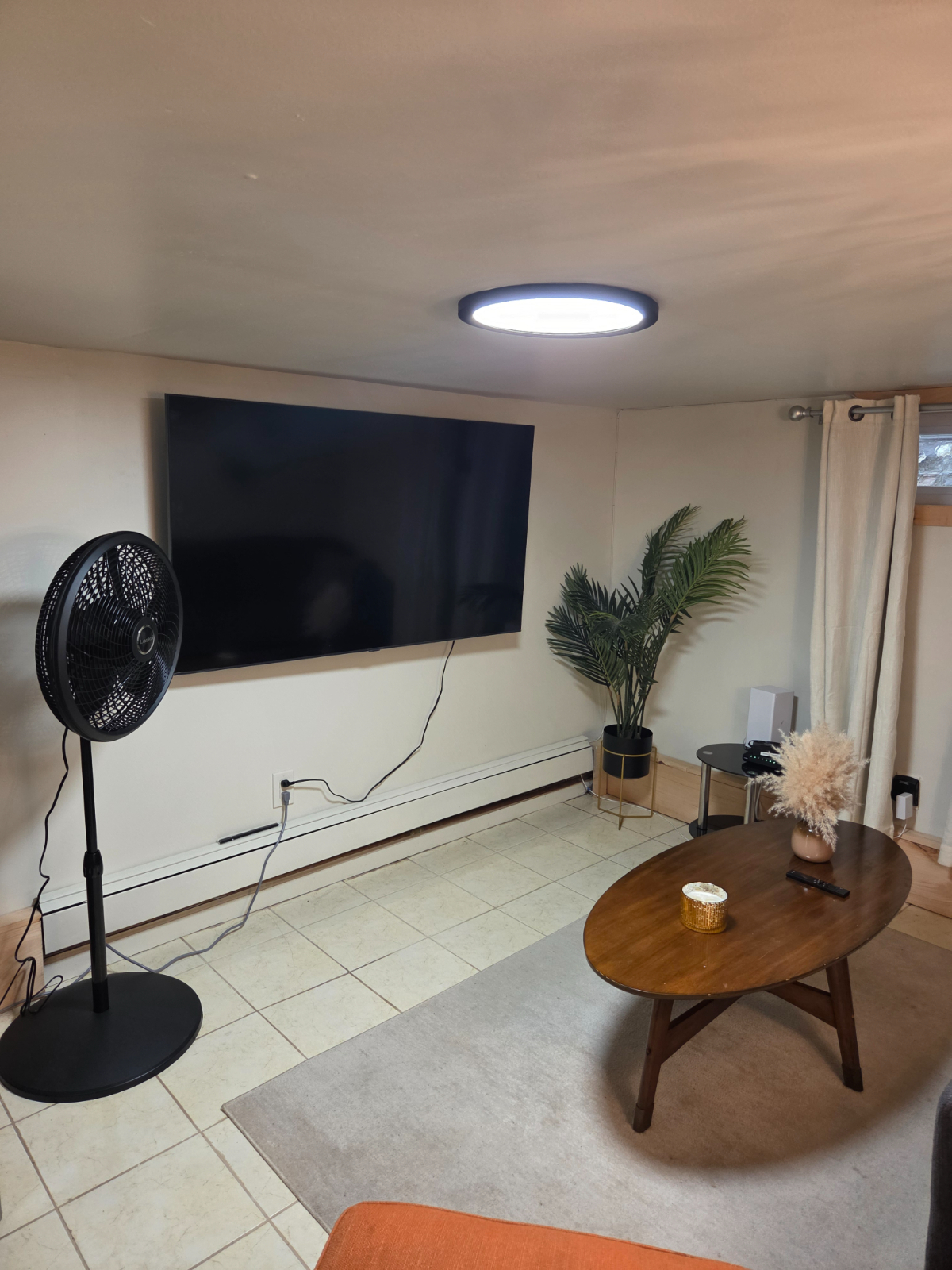 One Bedroom in Basement Suitable for Travel Pros and Mid Term rentals - Photo 11