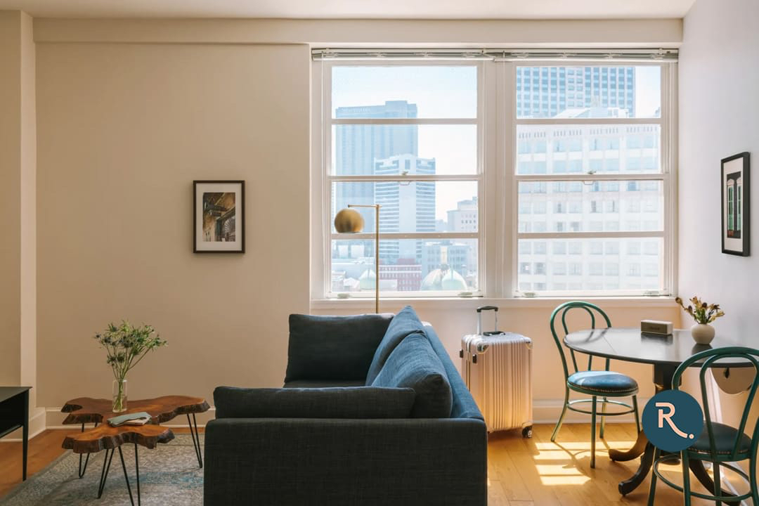 CozySuites Roami at Duncan Plaza - 1 Bedroom