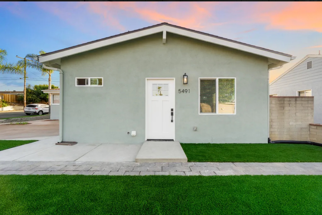 Private Stylish 1 Bd/ 1 Ba Entire Home - Photo 2