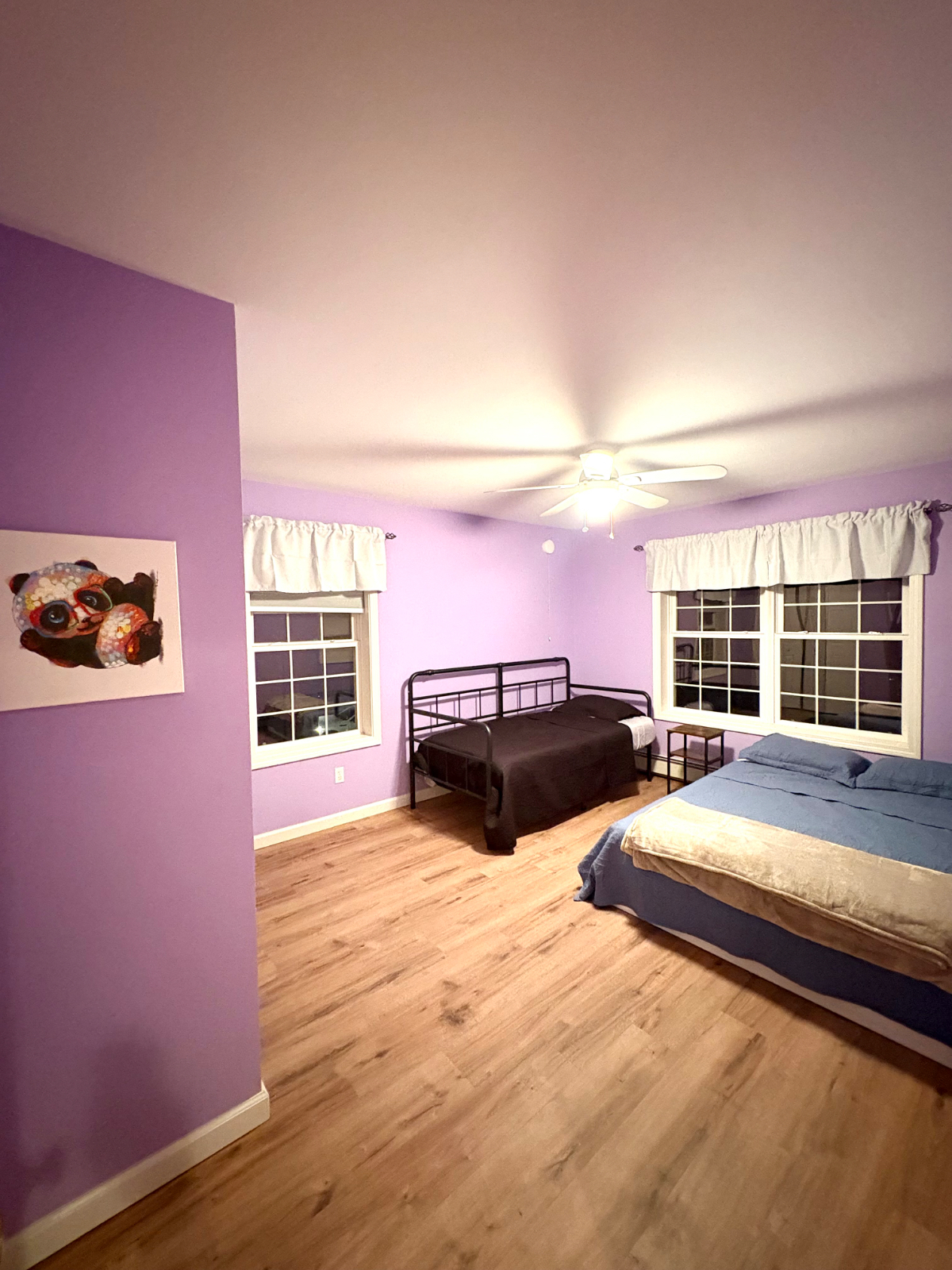 Stunning Colchester home nestled 10 minutes from the city - Photo 8