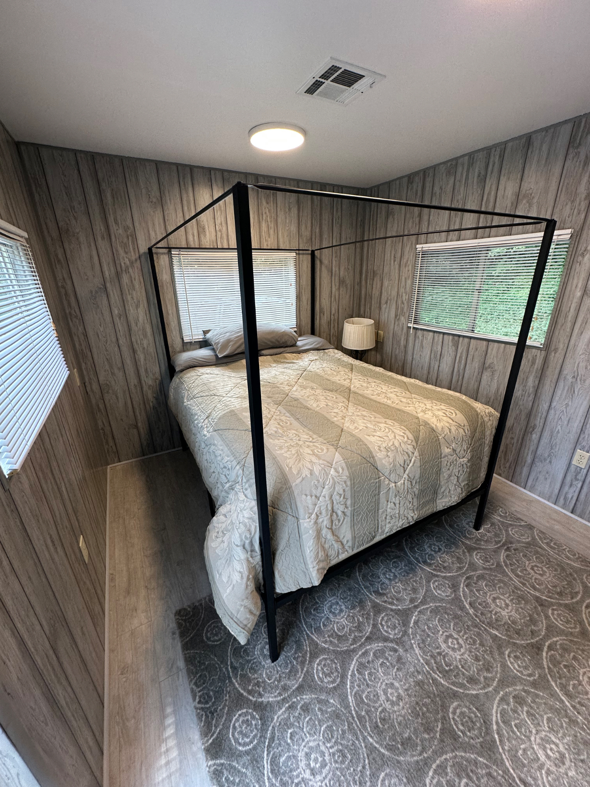 Creekside view tiny house - Photo 5