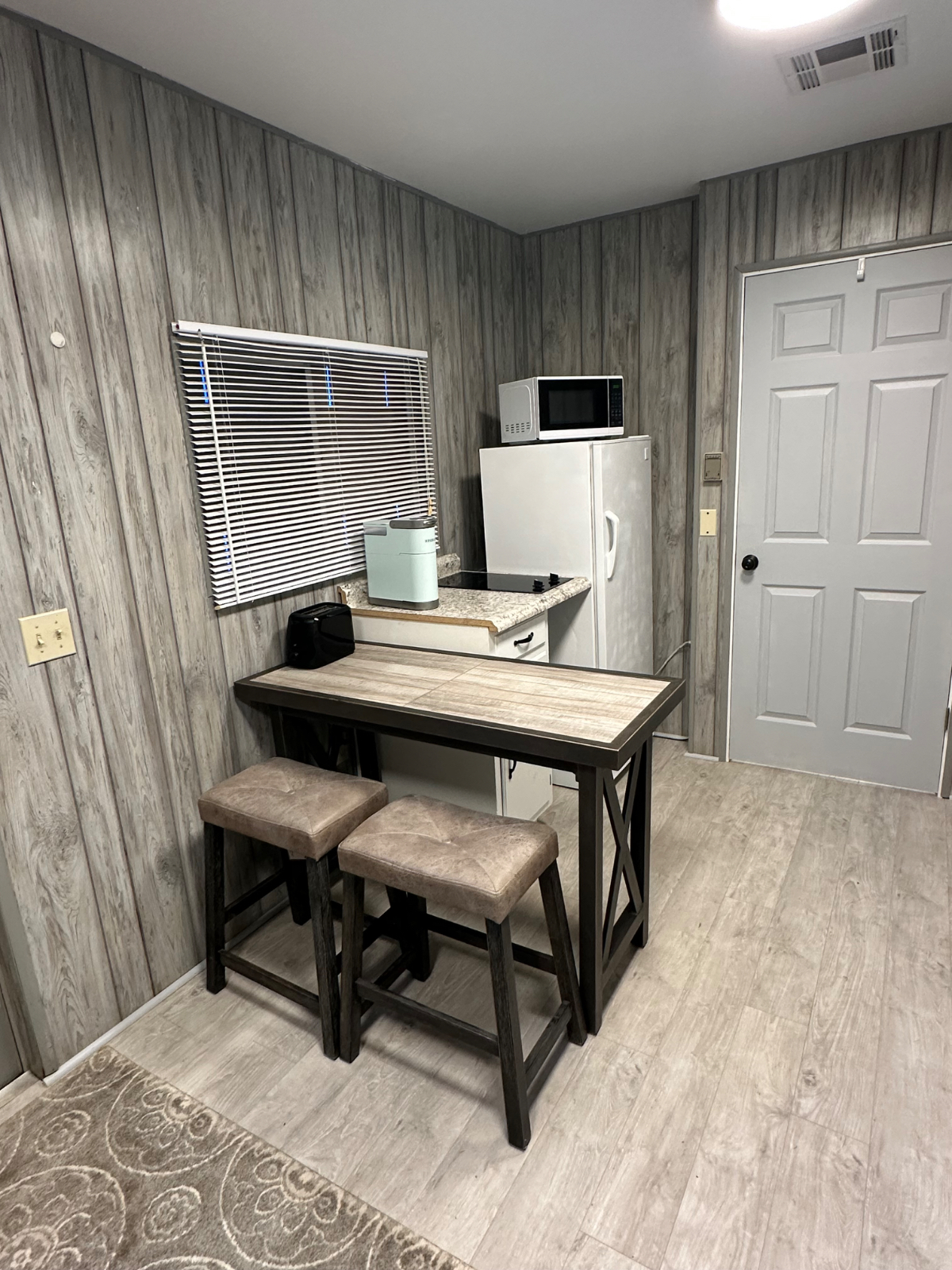 Creekside view tiny house - Photo 2
