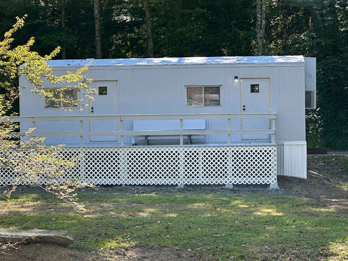 Creekside view tiny house - Photo 7