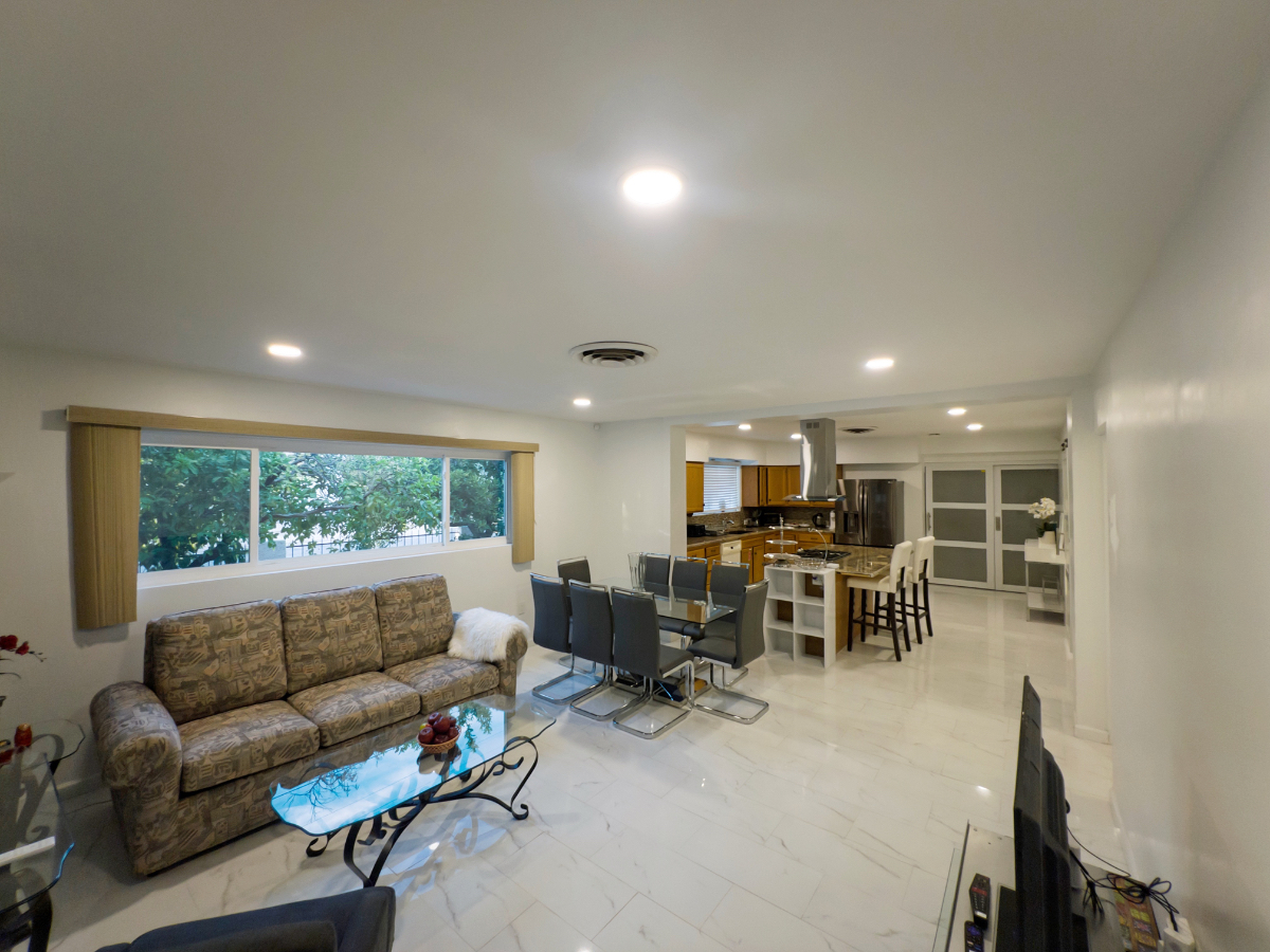 Central Tucson 4 Bedroom 2 Bathroom Home For Rent - Photo 4