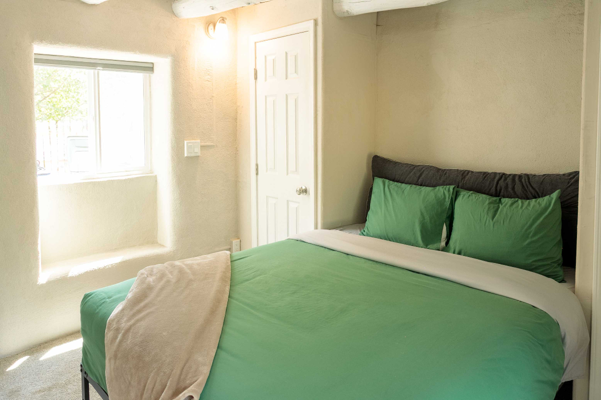 Historic Adobe House Apartment B