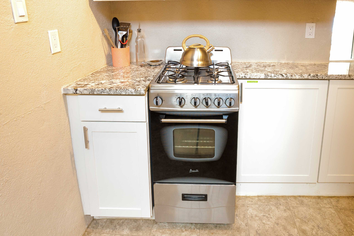 Historic Adobe House Apartment B - Photo 4