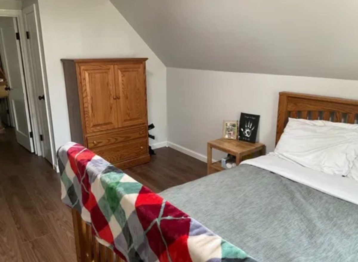 Beautifully Remodeled 2BR 2BA Home  Fully Furnished, Pet Friendly, and Perfect for Travelers - Photo 7