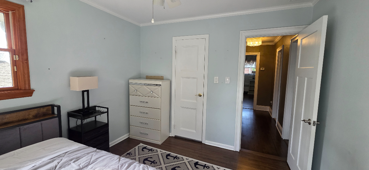 Large room for rent steps from Adelphi close to Al - Photo 5