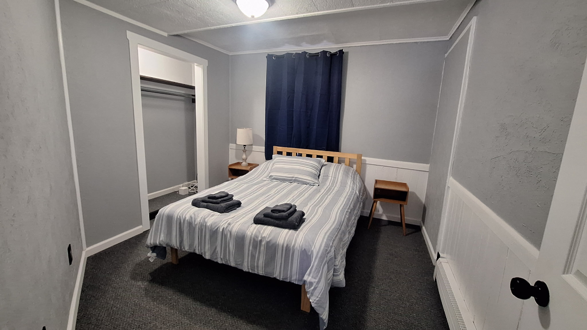 3BR Apartment close to Downtown, SUNY & Lake Ontario | Under 20 minutes to Novelis & Nine Mile, 30 M - Photo 4