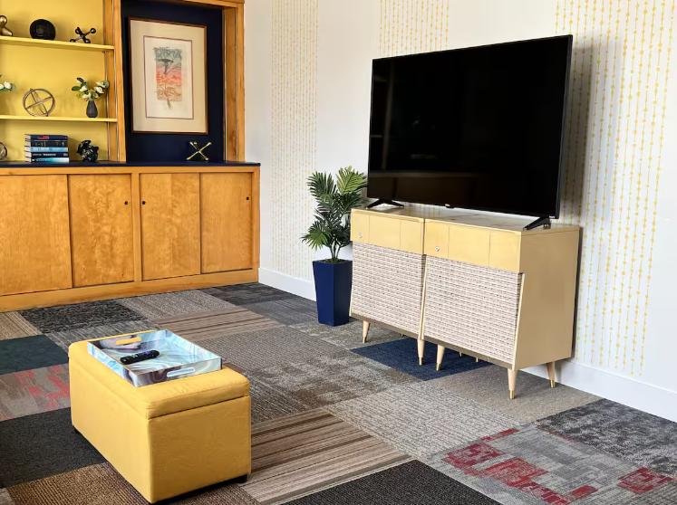 Colorful 2-Bed Apartment with Park Access in the Heart of Rock Springs - Photo 4